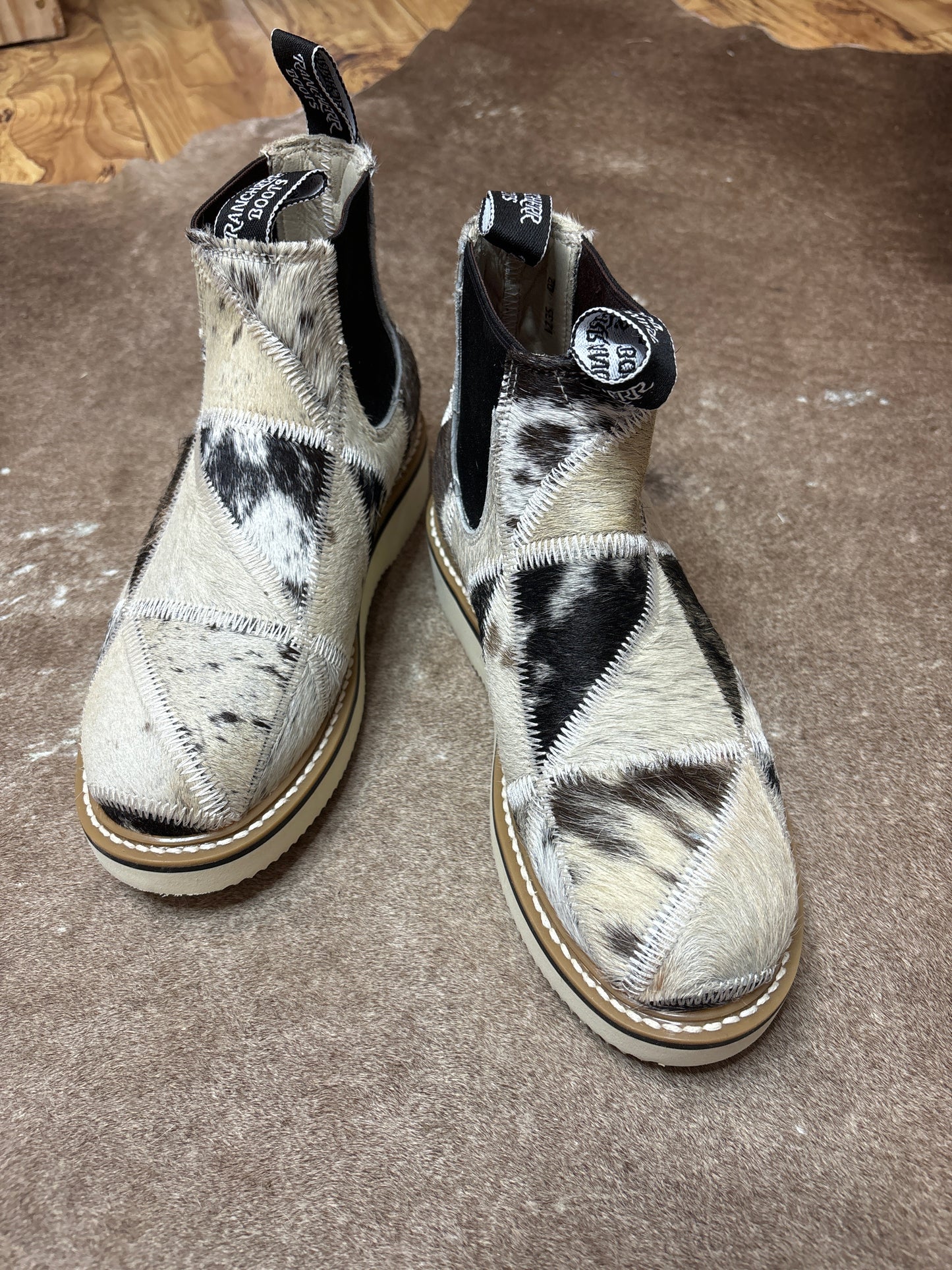 Woman’s cowhide Lechera Patchwork size 6.5 (1) (23.5cm)